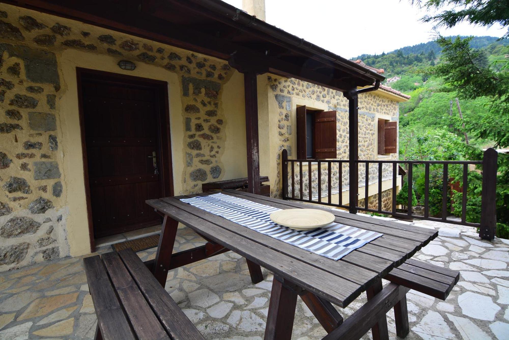 Εν Αρχή - En Arhi Trikala Exterior foto